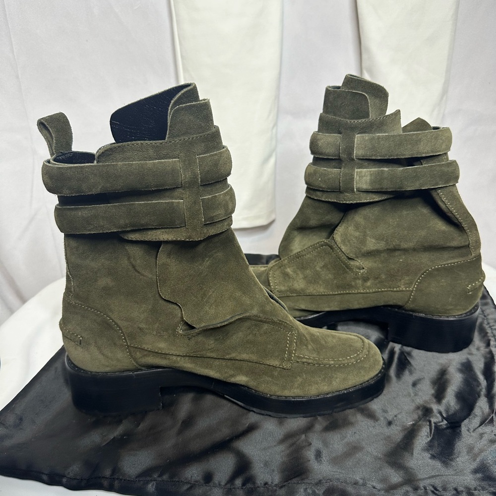 Balenciaga Leather Moto Boots - Picture 2 of 14